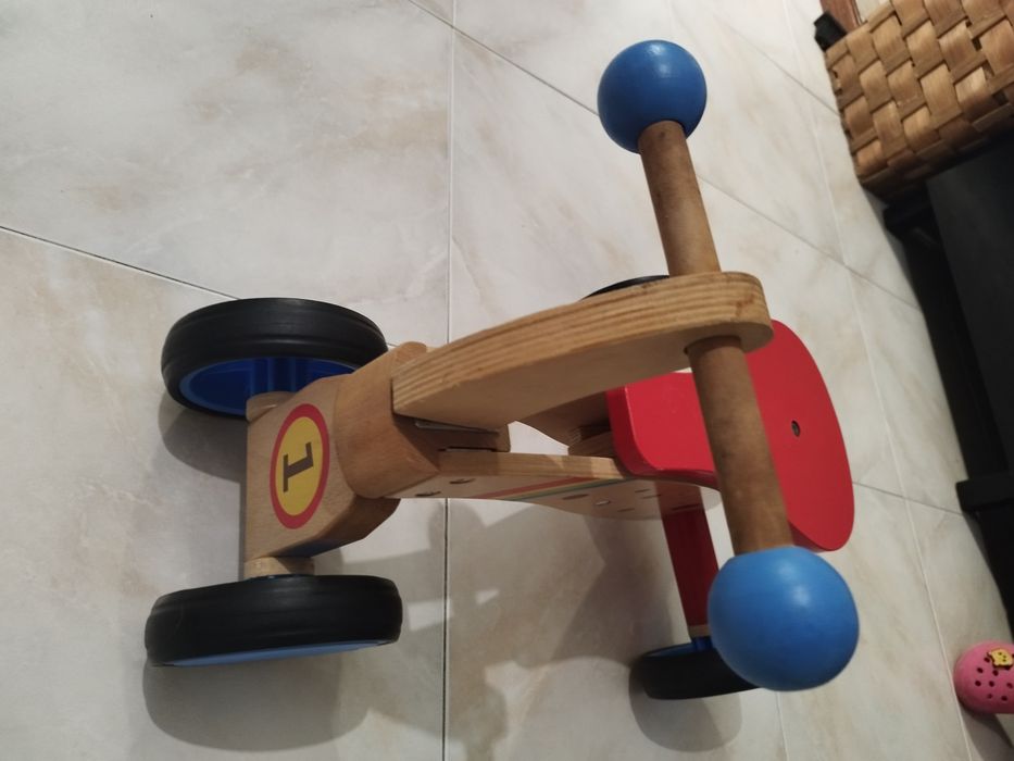 Triciclo madeira sem pedais