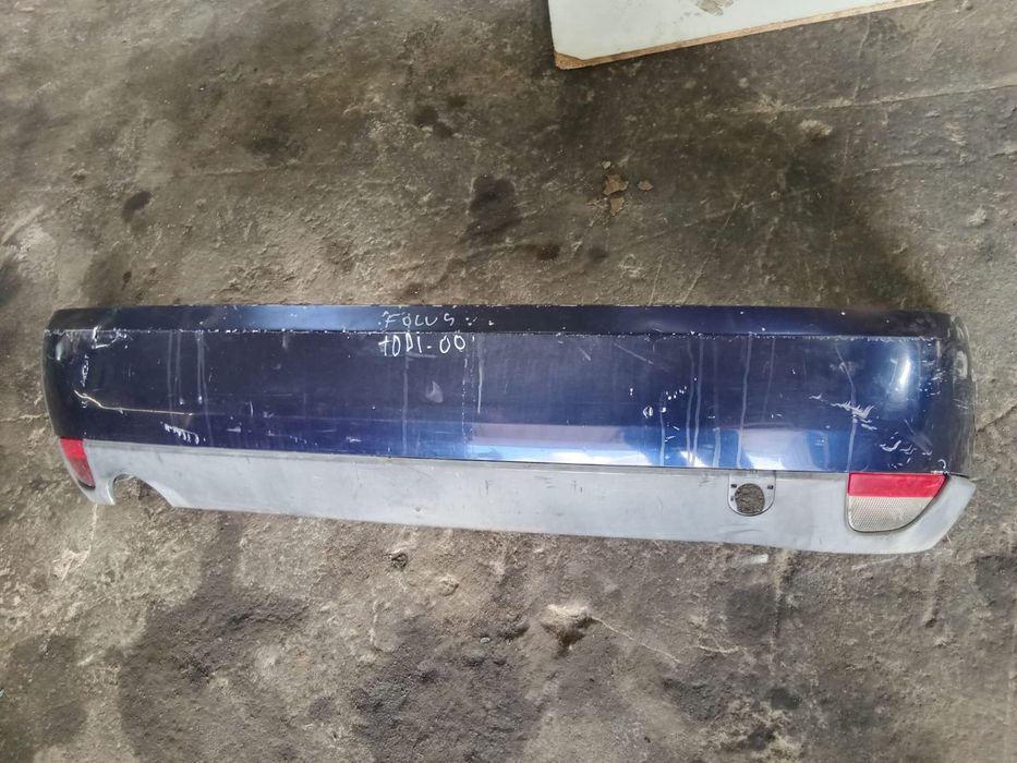 Para-choques ford focus 2003