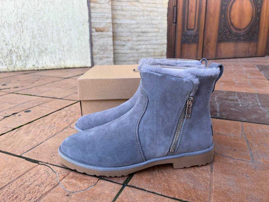 Черевики уггі UGG Romely Zip Boot Lighthouse 38 розмір