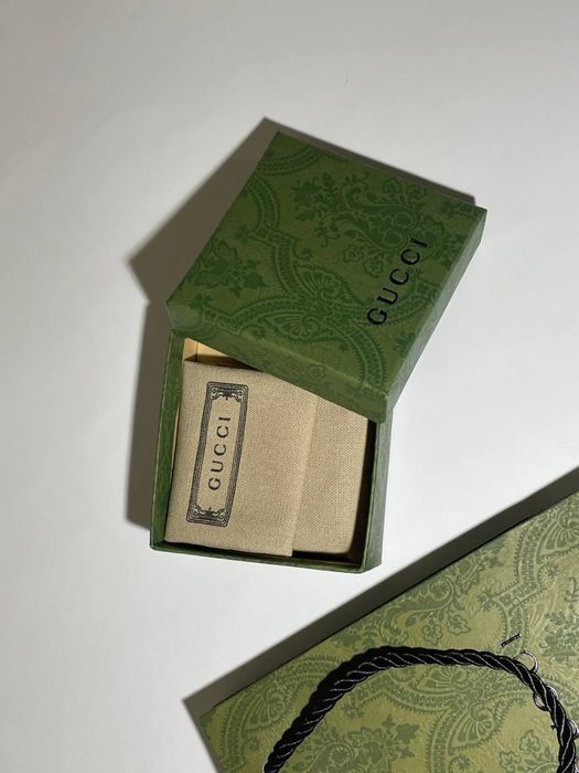 Браслет Gucci.