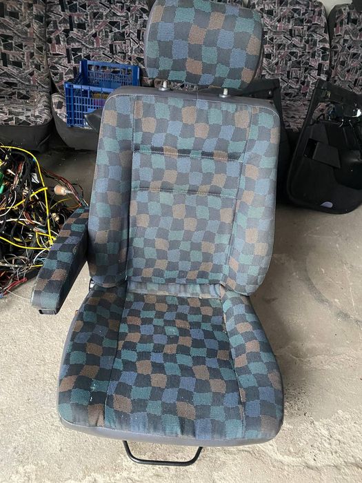 Сидіння віто 638 v220 cdi 2.3td водійське