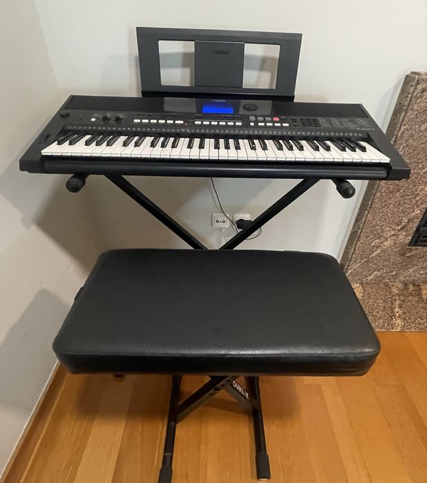 Yamaha PSR-E433 Completo | Banco + Suporte Regulável | Excelente Estado
