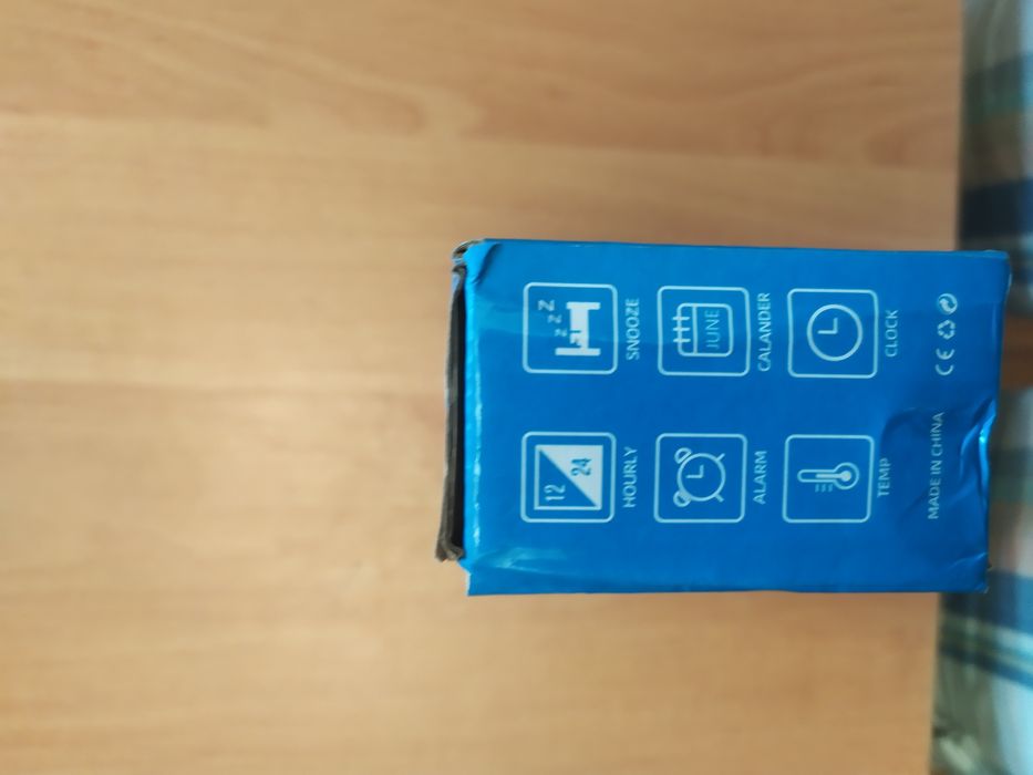 Електронний годинник JT2022