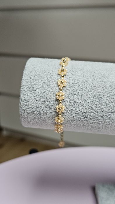 Bransoletka plecione kwiatki