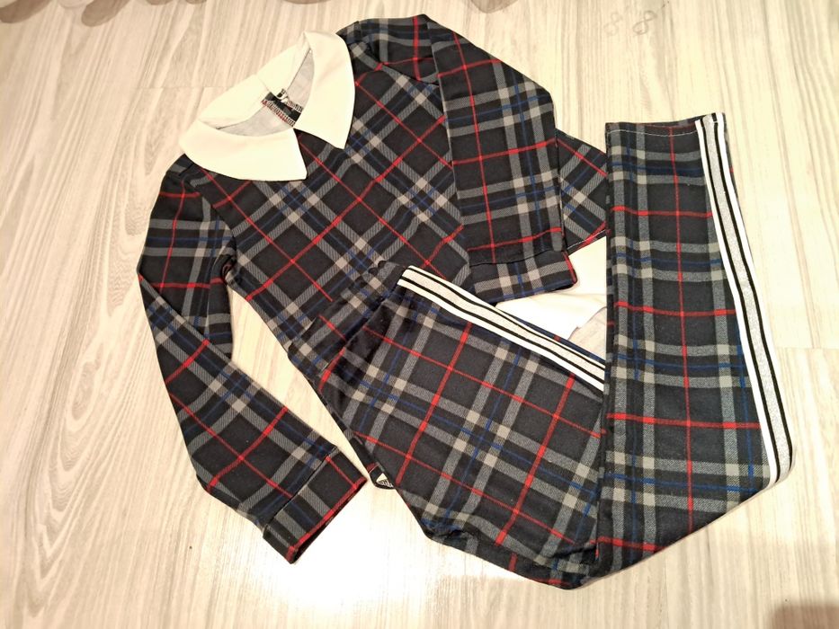 Костюм нарядный, рост 128/134