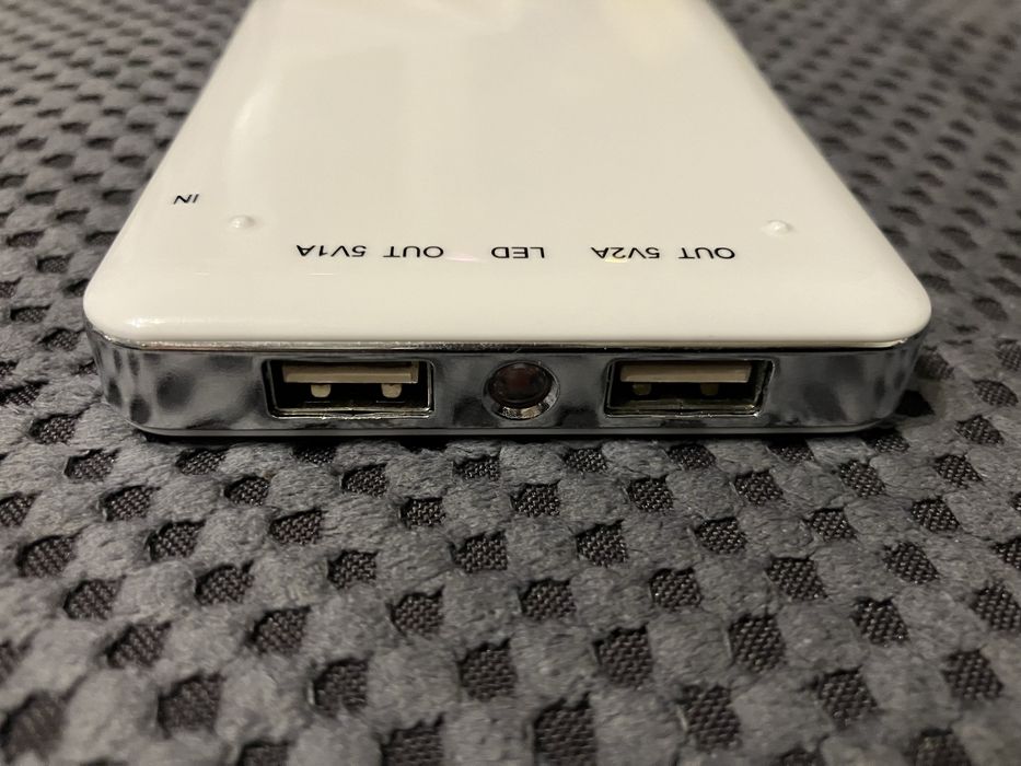 Robert Kubica power bank, zasilanie telefonu.