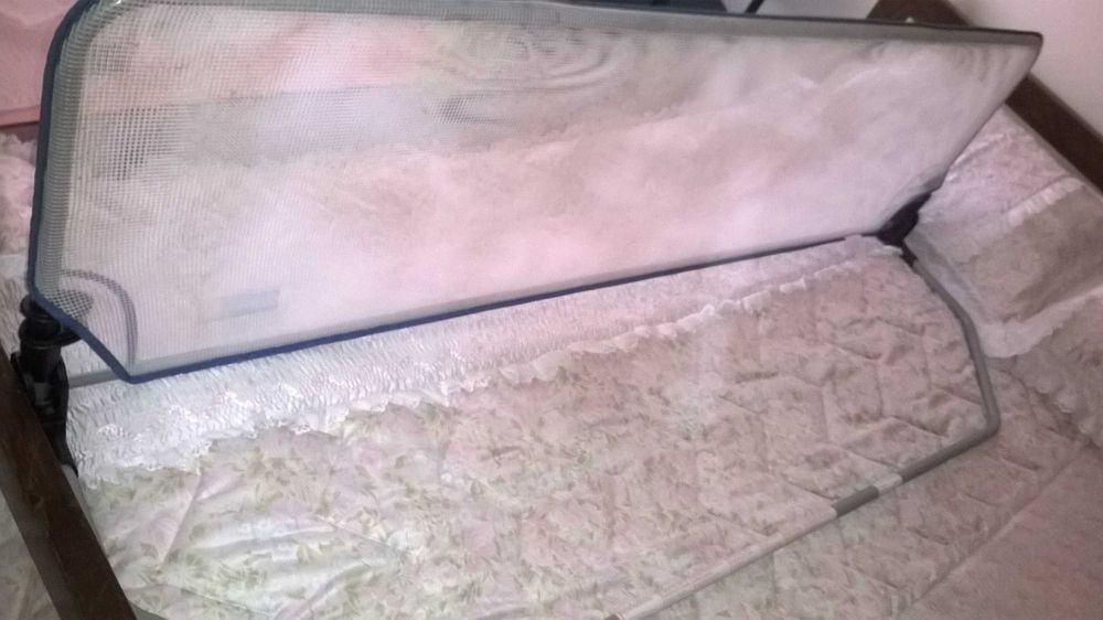 Barreira de proteção para cama