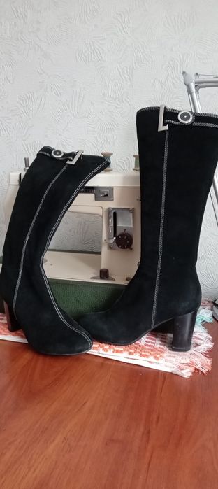 Продам дівчачі туфлі взуття33 р