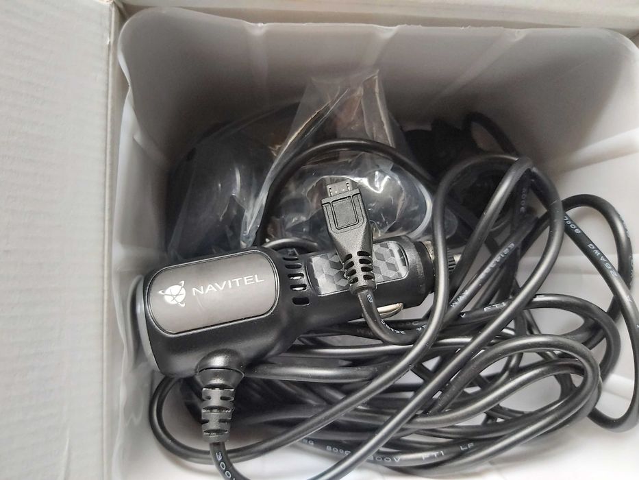 Kamera samochodowa NAVITEL R300 GPS