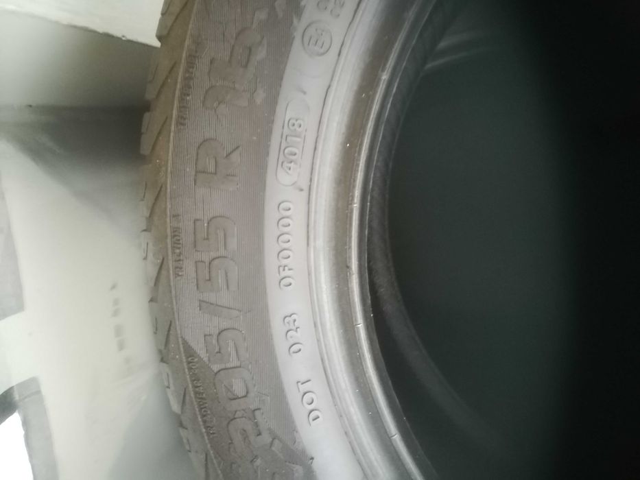 Резина 205/55-R16 Vredestein 4шт.зима