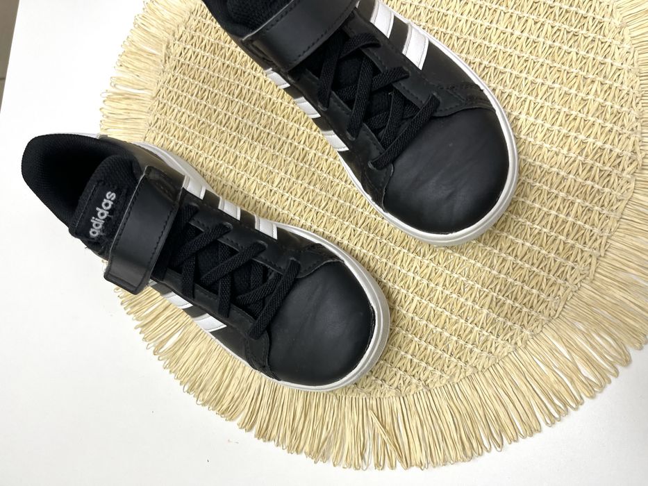 Кросівки adidas 31 розмір