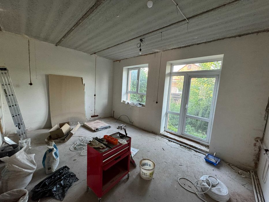 Таунхаус в Ірпені, із чистовим оздобленням! Оформлення мінімальне