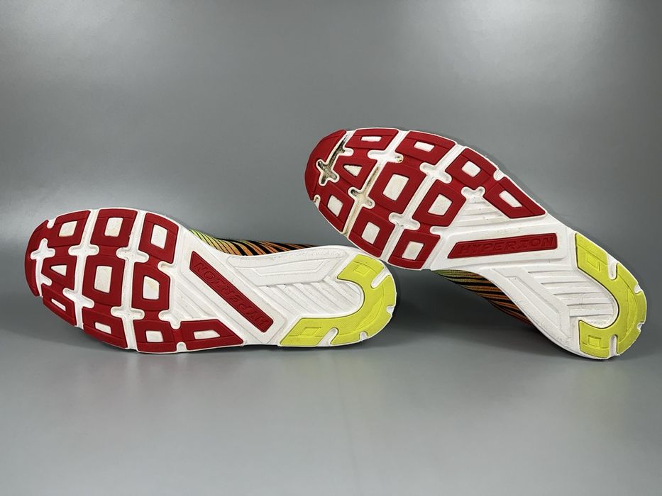 Кроссовки Brooks Hyperion 41 размер (по стельке 26 см)