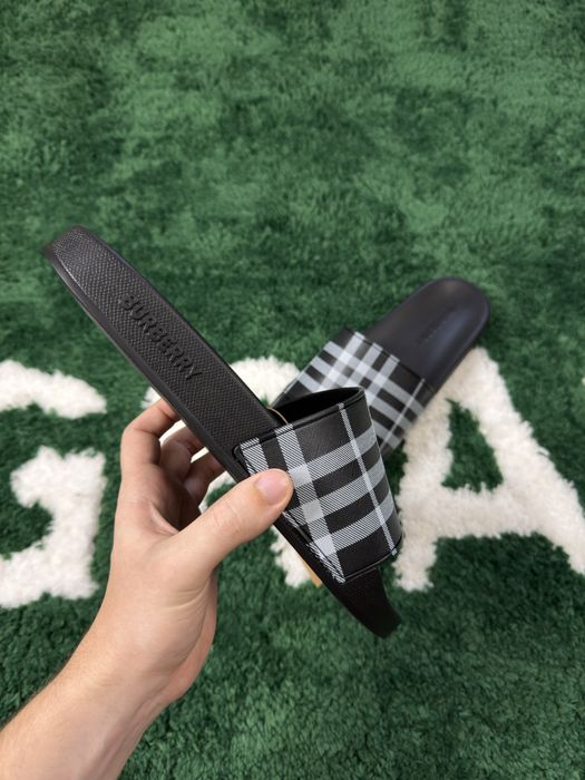 Шлепки Burberry Slide