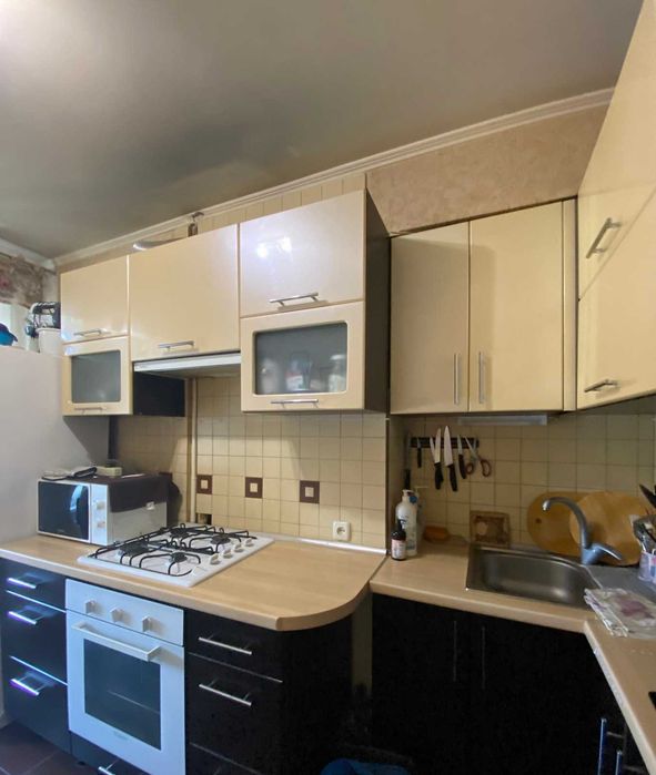 Продажа 2-комнатной квартиры, ул.Калиновая 94,ремонт,безнал,срочно.