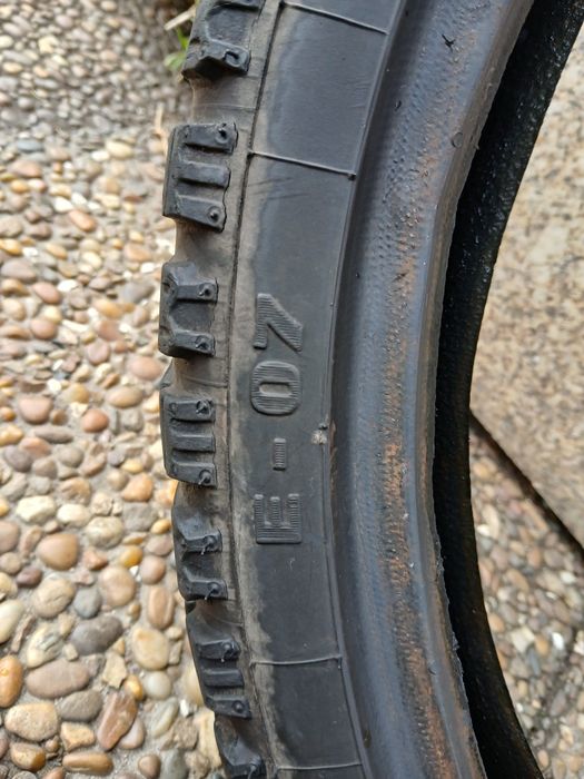 Pneu usado Mitas E-07 21