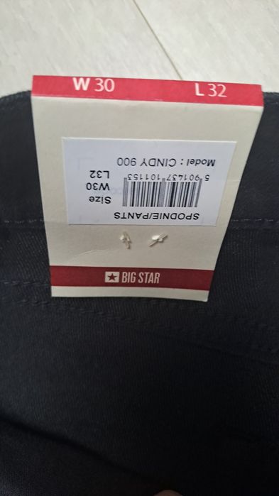 Nowe spodnie czarne big star w30 l32 z metką