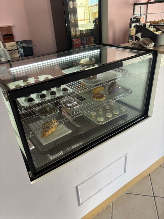 Vitrine refrigerada 160 litros