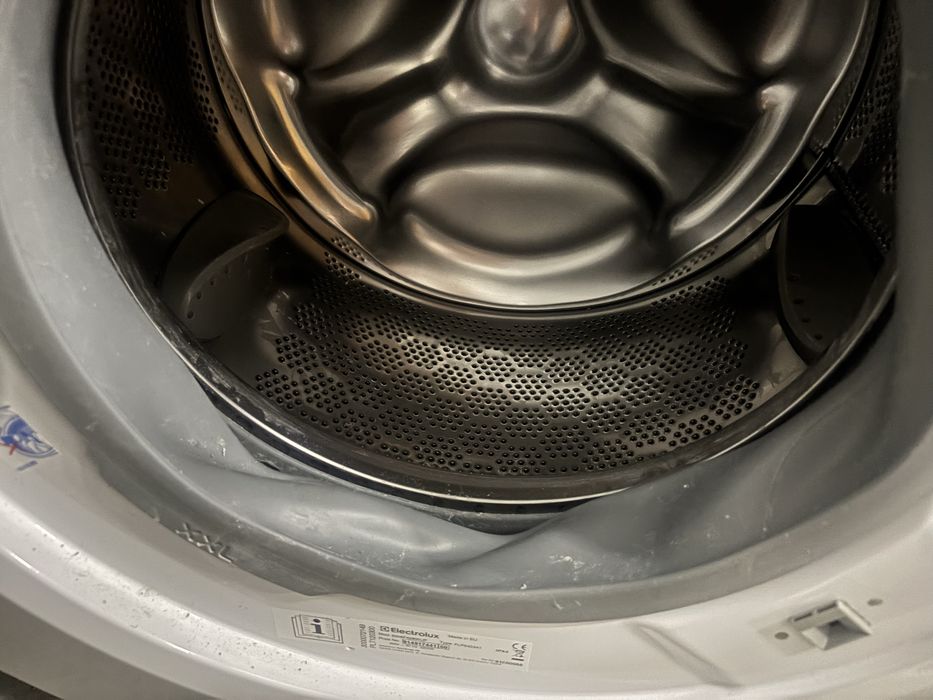 Sprawna pralka Electrolux perfect care 600 do wymiany łożysko i firana