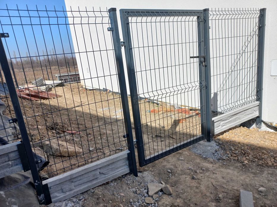 Furtka ogrodzeniowa 140x95cm z zawiasami panelowa 4mm