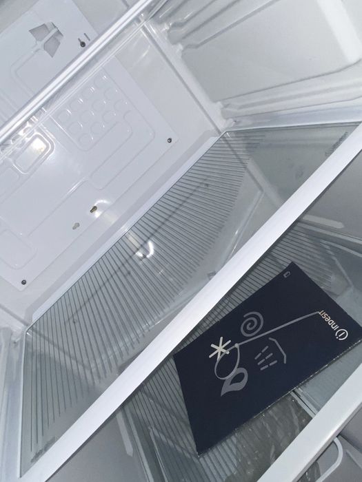 Холодильник indesit