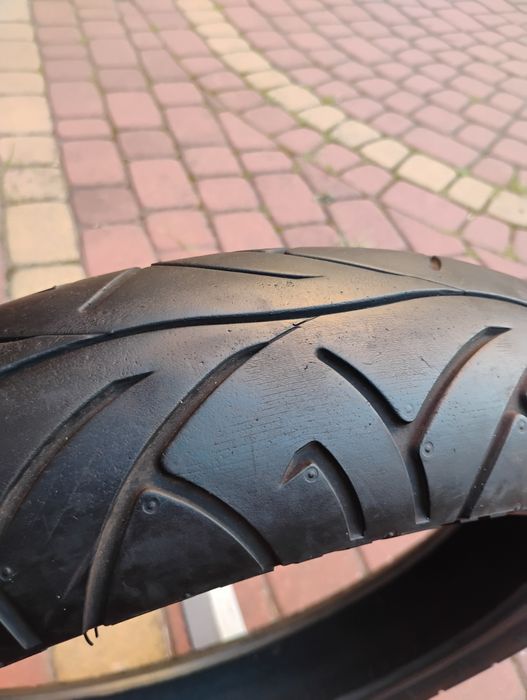 Opona motocyklowa 110/70R16