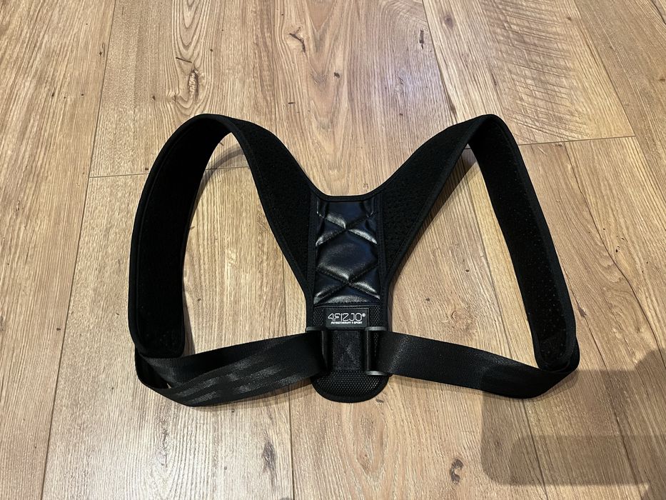 Korektor postawy, proste plecy. Pajaczek