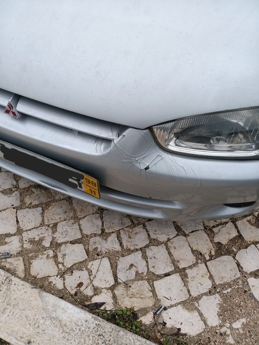 Mitsubishi Colt 1.3 GLX 1998 (com barra de reboque)