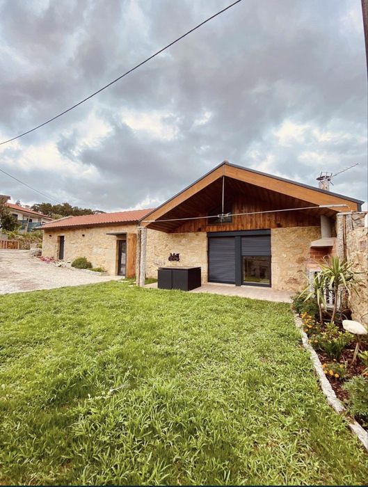 Férias Gêres, Arcos Valdevez, Villa Loft, casas V1 e V2+1, com piscina