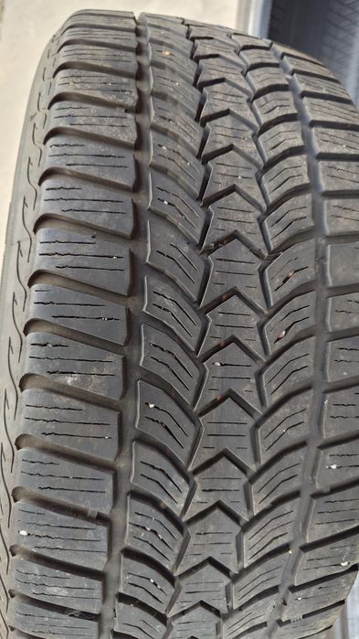 Opony zimowe Dębica frigo 2 215/50 R17 5szt