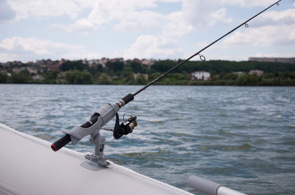 Uchwyt do wędki z platformą do powierzchni dmuchanych HTp213 Borika