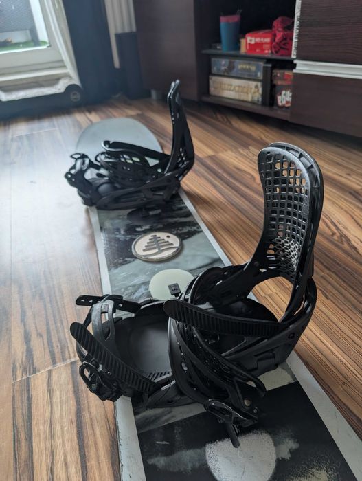 Burton Genesis X EST r. M – Wiązania Snowboardowe – BDB STAN