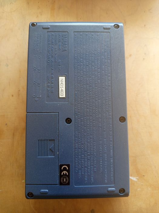 Yamaha su-10 lofi sampler 16bit + sample cd