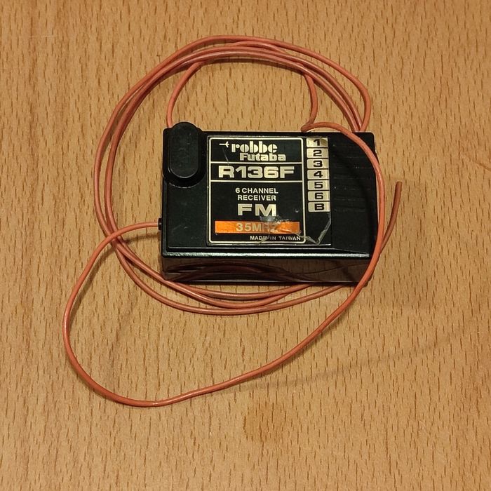 Futaba T4EXA Transmitter and R136F Receiver64174433526531122