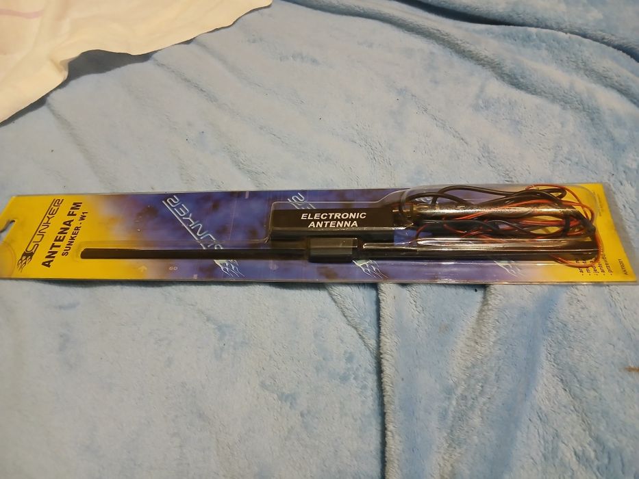 Elektroniczna antena FM Sunker