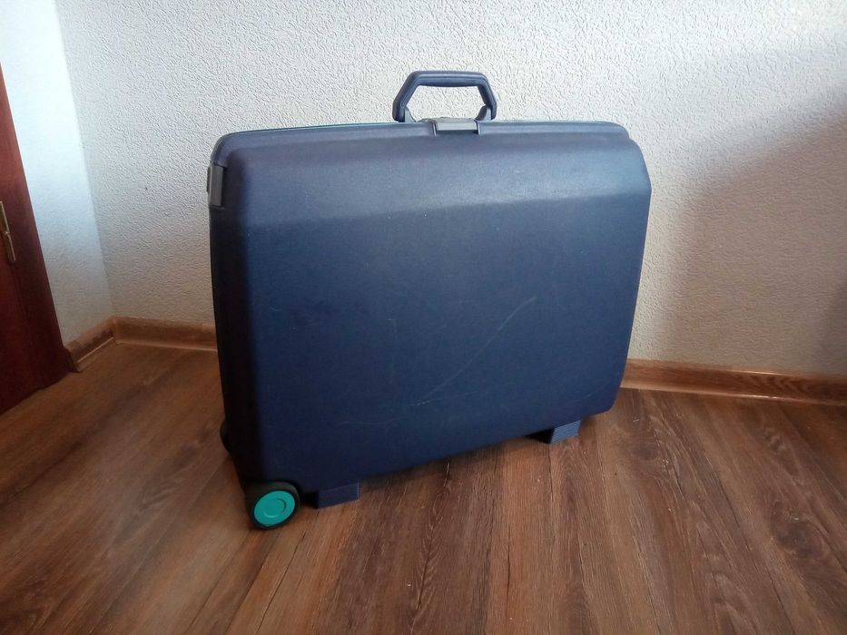 Чемодан / валіза Samsonite Oyster. Бельгія