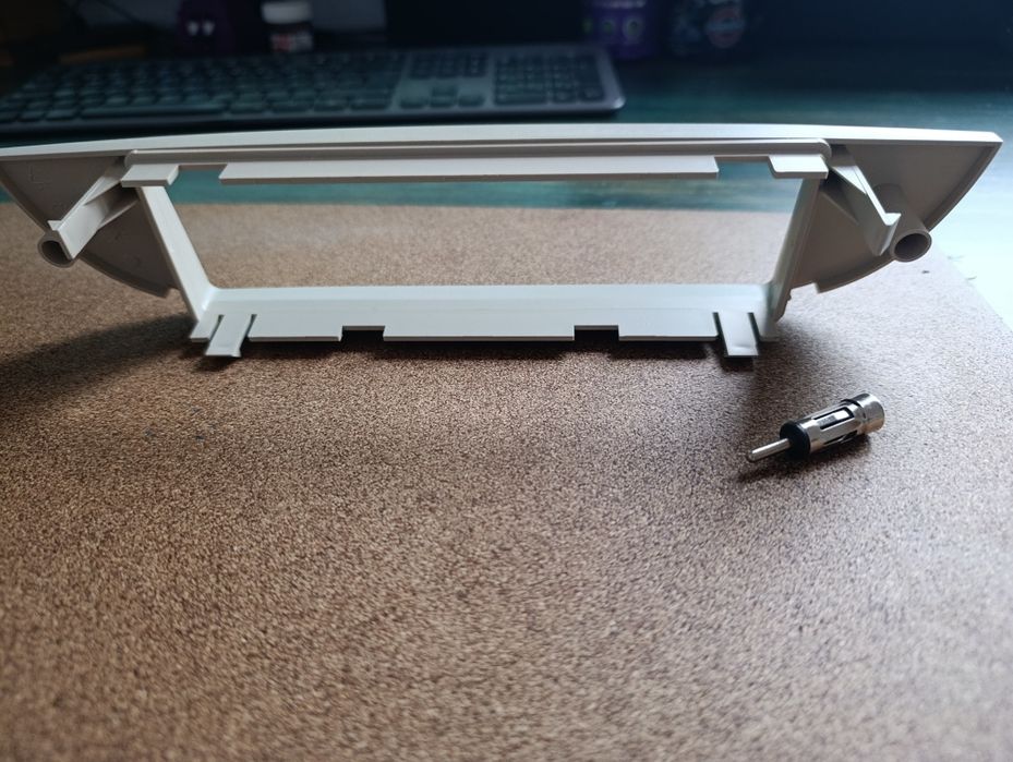 Moldura adaptadora auto rádio Fiat 500