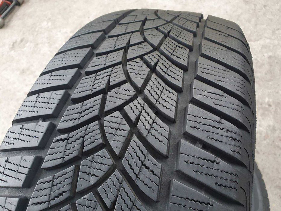 2x Goodyear  UltraGrip Performance + 205/55r17  7,5mm 2021r