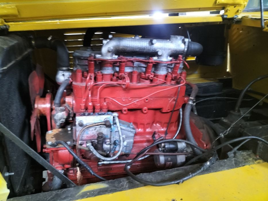 Львівський навантажувач дизельний двигун Д240(мтз80) вантажопідйо 5т