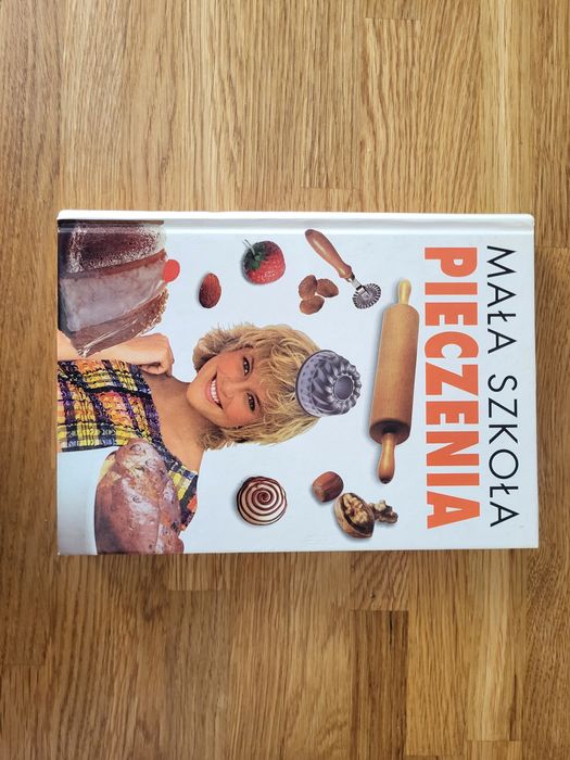 Mała szkoła pieczenia Świat Książki 1997