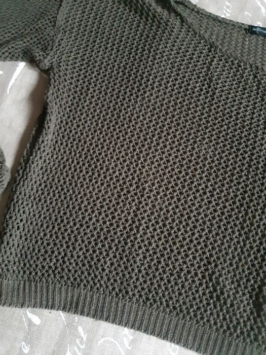 Ażurowy zielony khaki sweter 40 L oversize vintage alternative