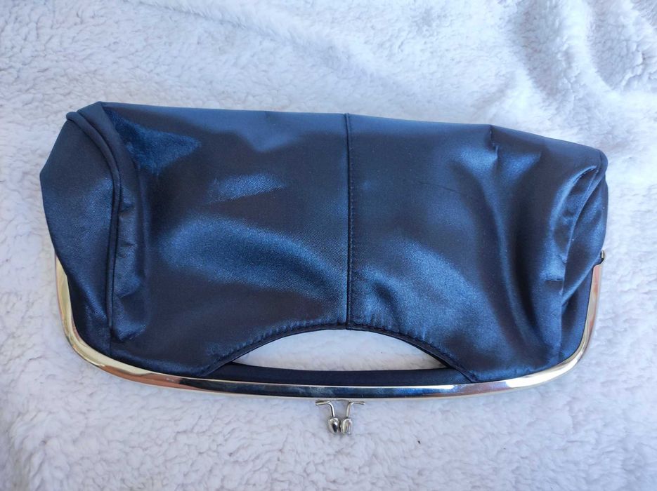 New Look czarna atłasowa torebka do ręki jak nowa