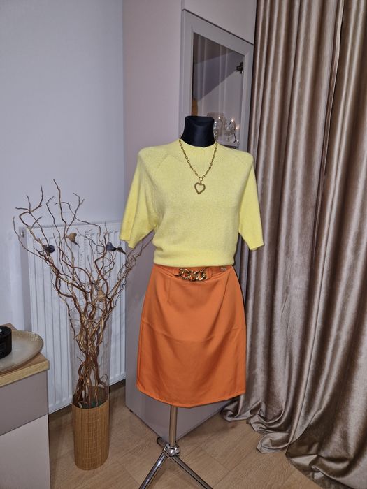 Spódnica sekretarka