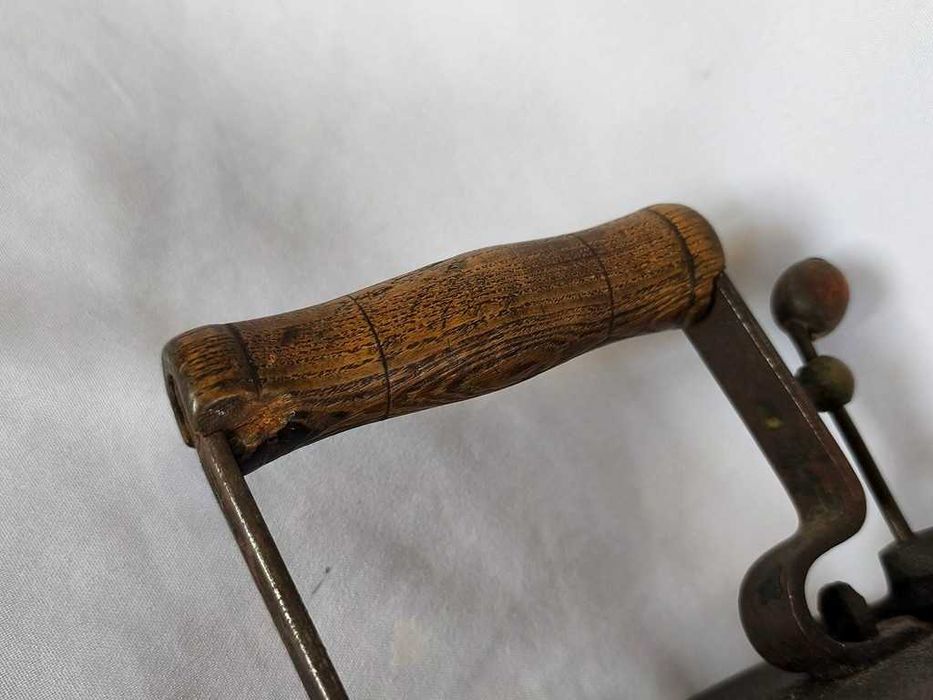 Żeliwne żelazko z duszą , B&O LIBERG - XIX w.