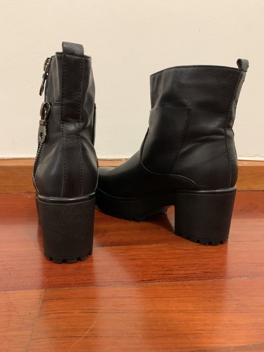 Black Platform Boots64739971327617122