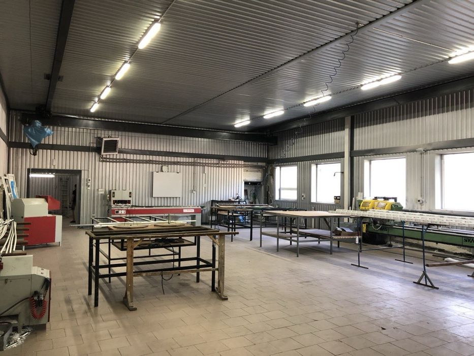 Аренда производственного складского здания по ул.Ландау ( есть свет)