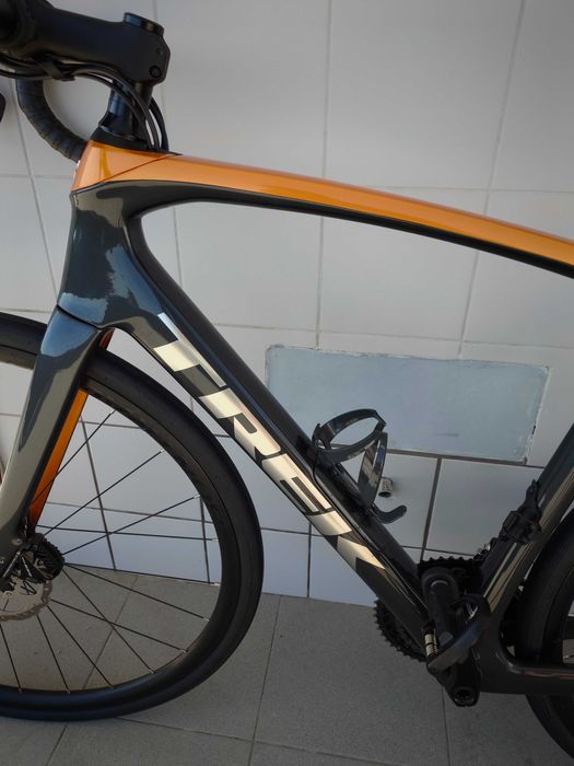 Trek Domane SL 5 - Carbono - Shimano 105 - Estado Impecável