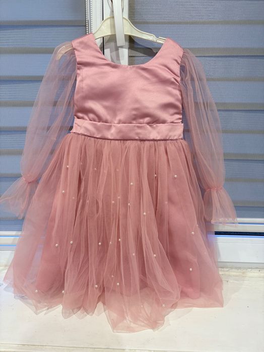 Продам сукню на випускний