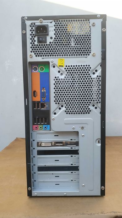 i7 2600k/8Gb/video 2Gb/hdd 300Gb/350W