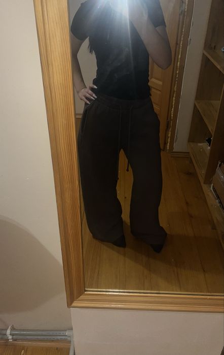 Коричниві штани Zara